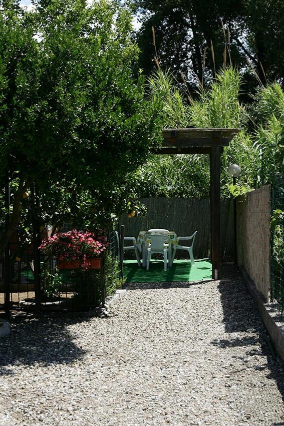 Casa Vacanze Rosy "Nel Verde" Palinuro Exterior foto
