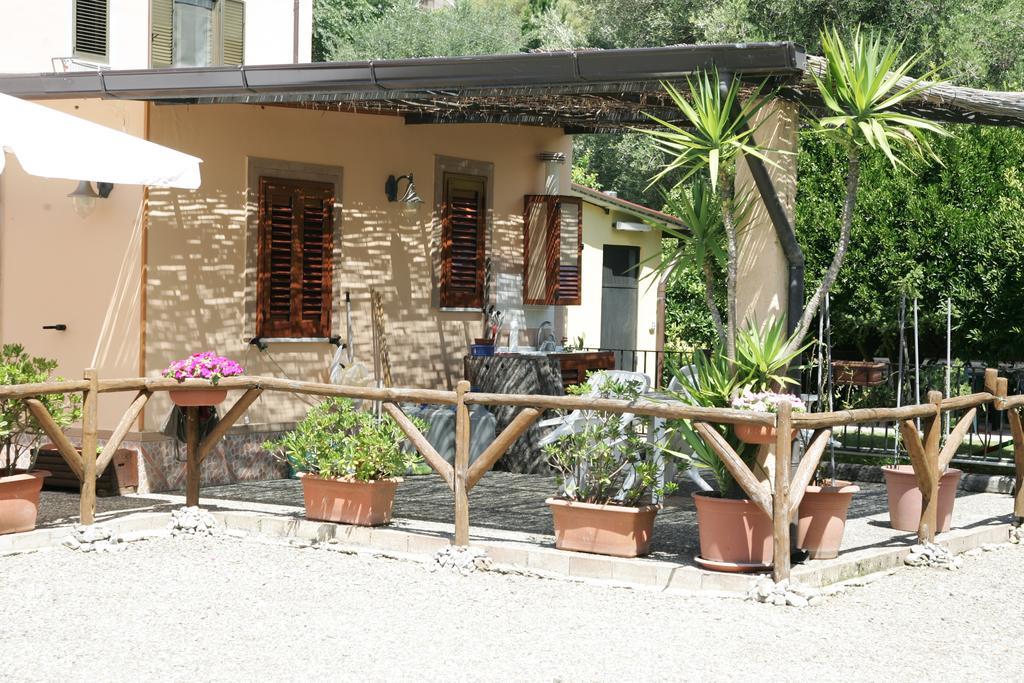 Casa Vacanze Rosy "Nel Verde" Palinuro Quarto foto